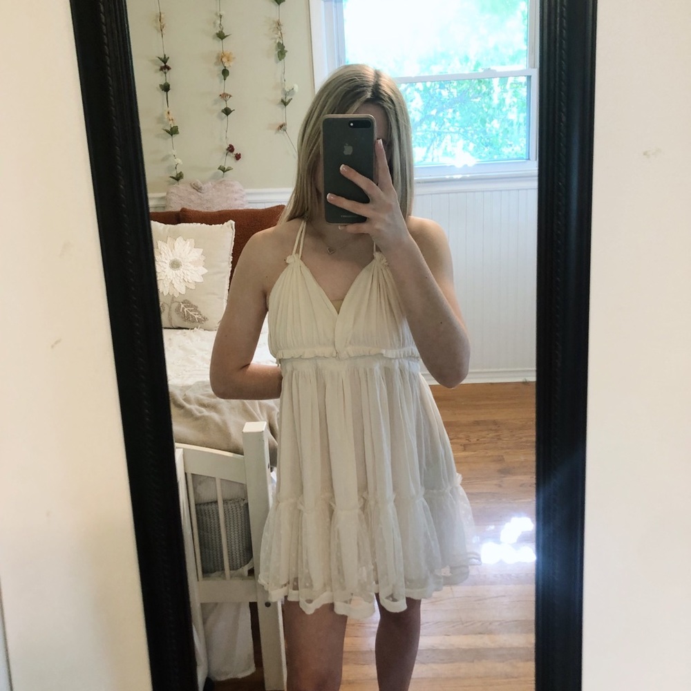 SUPER PRETTY CREAM DRESS